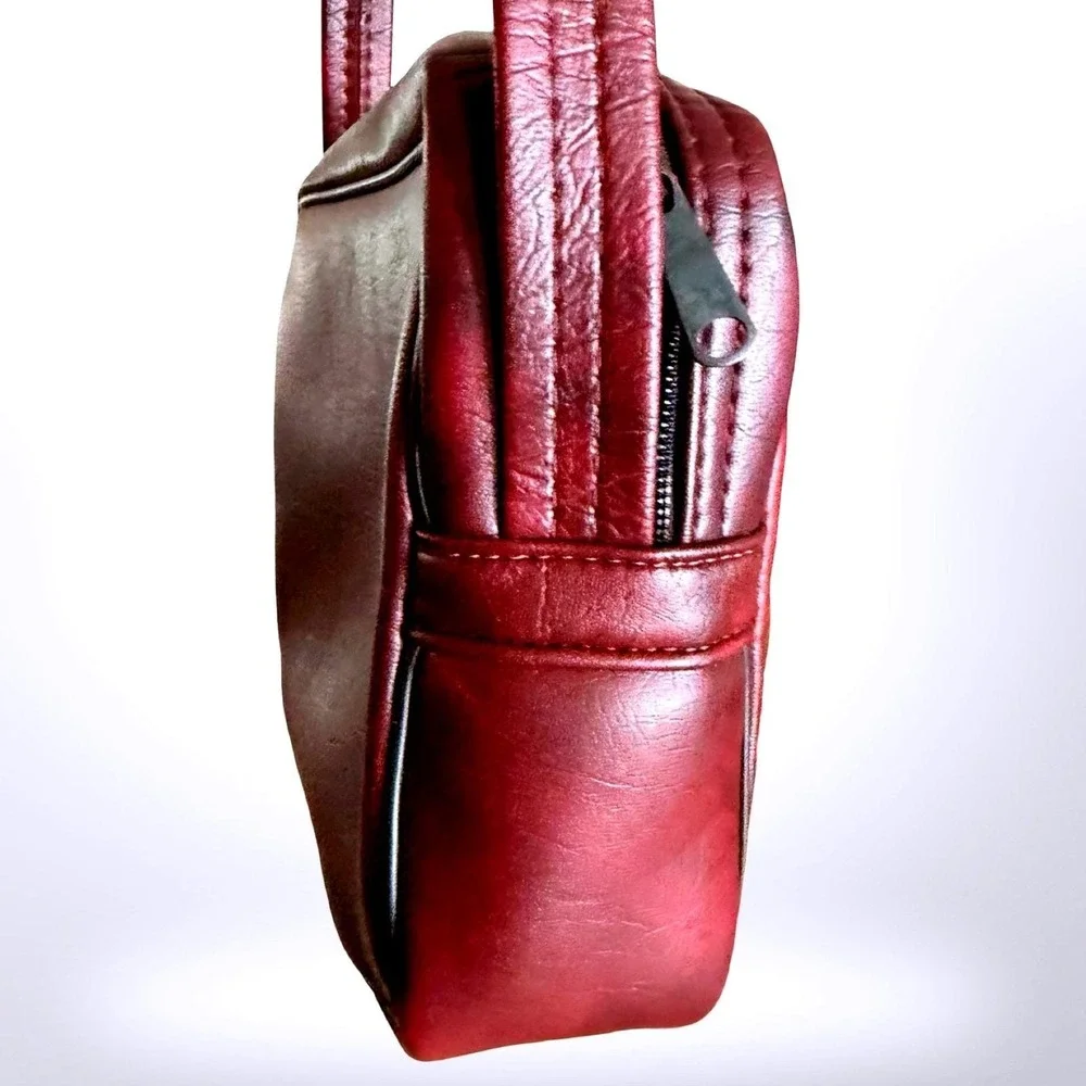 Vintage Kodak Kodamatic Camera Case Burgundy Faux Leather Shoulder Bag Retro